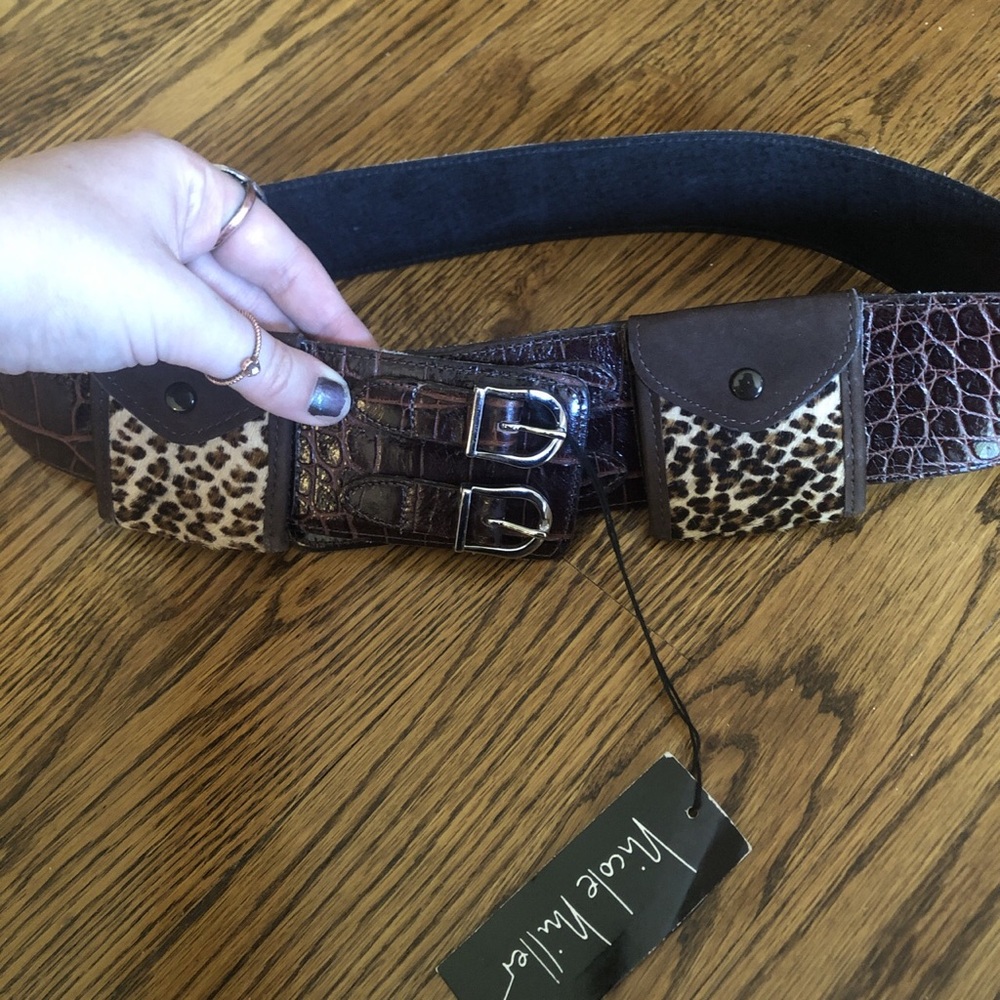 snakeskin belt w/ animal print pockets